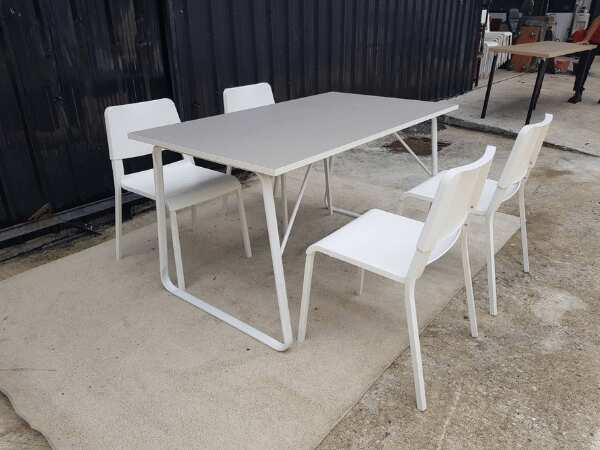 Work desk, steel legs, white, 140 cm