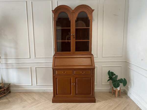 Tall 4-door, 2-drawer bookcase in vintage style