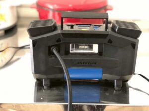 MICHELIN Programmable Tire Inflator for 4x4 SUV 12V Plug-in Model 12314