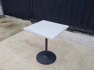 Dining table, steel legs, wooden top, white