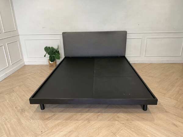 5-foot bed, wooden frame, black
