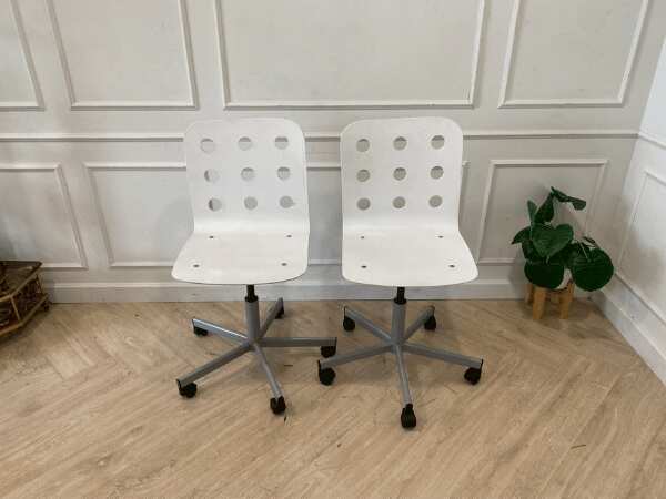 Wooden chair, steel legs, white