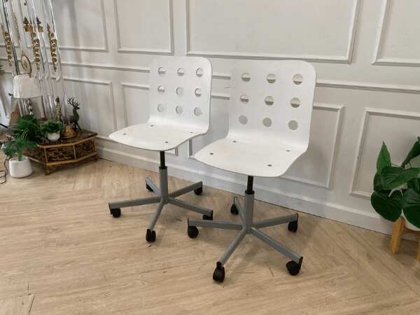 Wooden chair, steel legs, white