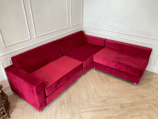 3-seat L-shaped corner sofa, red fabric cushion *New, never used