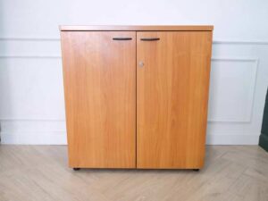 Wooden document cabinet with 2 doors, height 85cm._004SXG3WEG