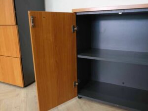 Wooden document cabinet with 2 doors, height 85cm._004SXG3WEG