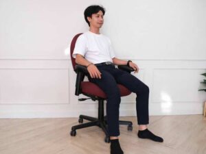 Steelcase Criterion Plus Size is an office chair designed for larger individuals by Steelcase._BMVWP8041R_5FJDPKGS8V_0C92RP5FCO
