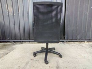 Logica brand office chair with black mesh fabric seat and armrests._21A85Q3MZZ
