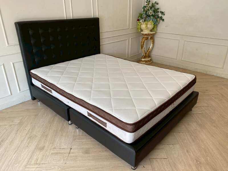 5-foot leather bed frame with button tufting, black color. Includes a 5-foot HLS DAISY mattress, 9 inches thick.