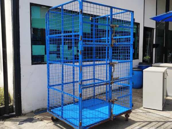 Tall grid cart, steel frame, distribution cart with wheels.