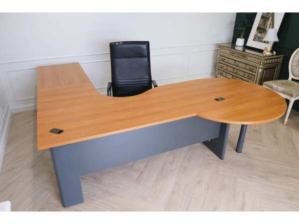 Executive desk set, 3 pieces connected together, L corner, wood top, Rockworth steel legs._3B7Z634J5B