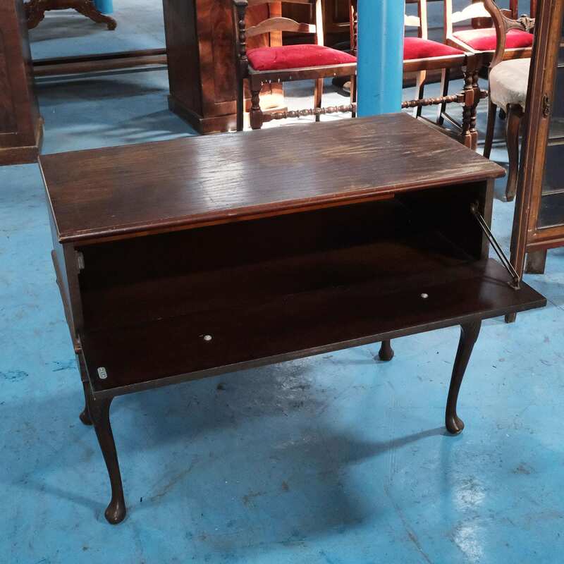 Oak cabinet with 1 bottom door, imported from Europe._3CN5815GEX