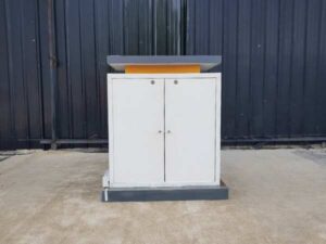 White 2-door wooden counter table
