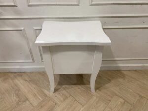 Louis-style carved wood bedside cabinet with 2 drawers, white