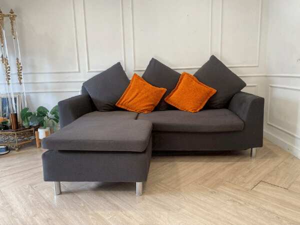 L-shaped corner sofa, 2 seats, fabric cushion, grey, with pillows