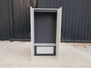 Executive coat hanger, 2 doors, light gray, 1 drawer inside._IQ1VH7GHJ5_4WEJZLAVGI
