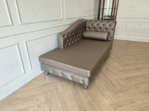 Chesterfield Daybed Sofa in Taupe (Brand New)