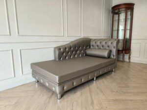 Chesterfield Daybed Sofa in Taupe (Brand New)