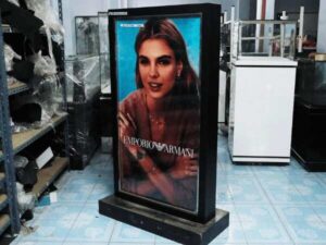Light Box, product advertising sign, black, wooden base (no wheels)_5HBHAD7Y01