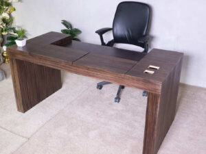 wooden frame work desk Lined with leather writing pad, has 2 leather trays, can be closed-opened / has 1 drawer._606YK11BOW