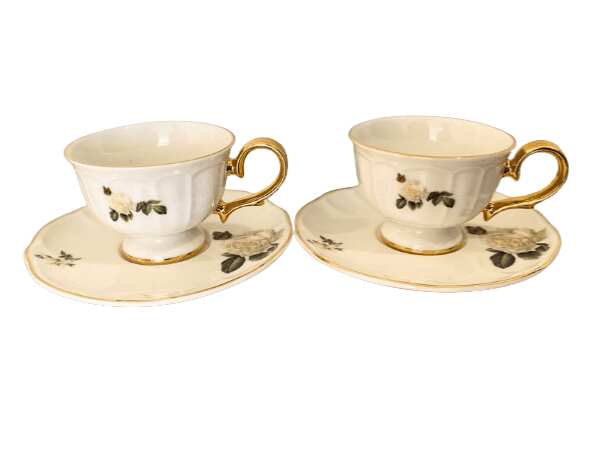 Set of 4 coffee cups, floral pattern, white