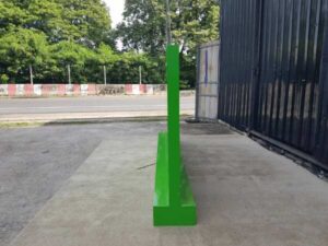 Green wooden partition