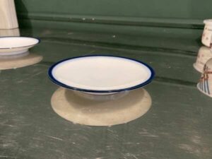 Ceramic plate, white with blue edge, 17 cm
