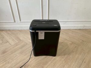 Black paper shredder, NEO brand, model SD9101