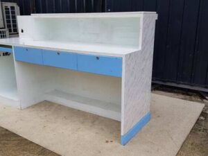 Wooden counter, guest counter, 3 drawers, white marble top (1)