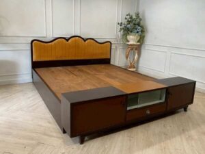 6 foot wooden bed, 2 doors, 1 drawer