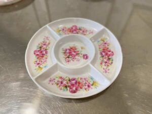 5-compartment tray, floral pattern