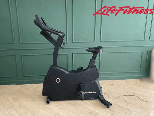 Life Fitness C1 Exercise Bike Life Fitness C1 Lifecycle Exercise Bike_8T9R8IO0UC