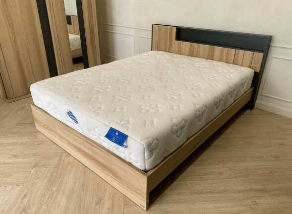 5-foot spring mattress, 10 inches thick, Synda brand, Body Moritz model._9M34UQM6BI