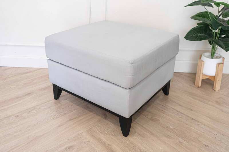 Fabric cushioned stool, light blue_VMXF8TSHPD_9YH50YYR33