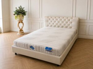 5-foot white spring mattress, Synda brand.