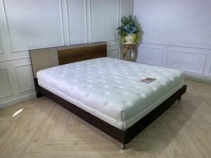 Slumberland 6-foot mattress