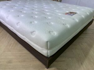Slumberland 6-foot mattress