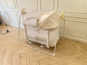 Electric baby swing, Cradle Max brand.
