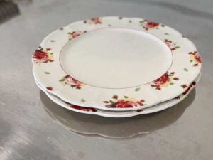 Floral plate 31 cm