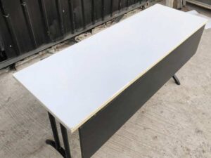 Multipurpose folding table Conference table that can be folded away._BWA8J59FB6