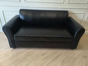 Modern-style 2-seater black leather sofa