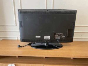 Samsung 32-inch TV, model LA32S81B