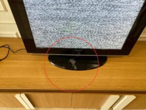 Samsung 32-inch TV, model LA32S81B