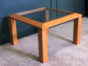 Center table, glass top, wooden frame_DR4YXYNUWZ