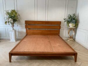 6-foot wooden bed, brown, classic style
