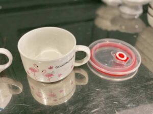 ceramic cup with lid