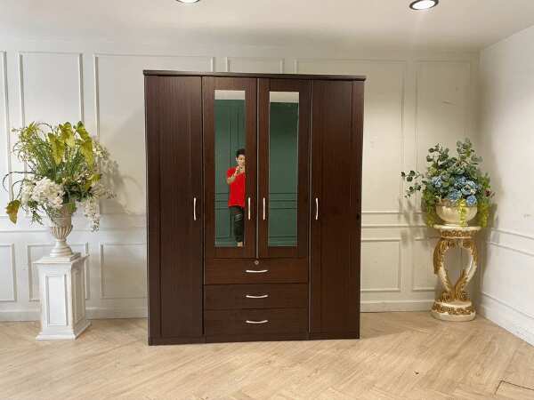 Wardrobe with 4 doors, 3 drawers, mirror top