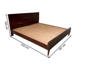 Classic style 6-foot wooden bed