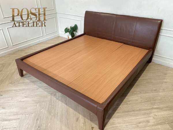 6-foot bed, brown leather cushion, POSH brand
