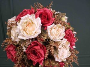 Decorative flower vase stand for luxurious home decoration, with golden edges._F1XQJRNHDZ